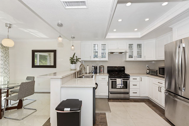 Kitchen & Dining Area - Gallery Preview